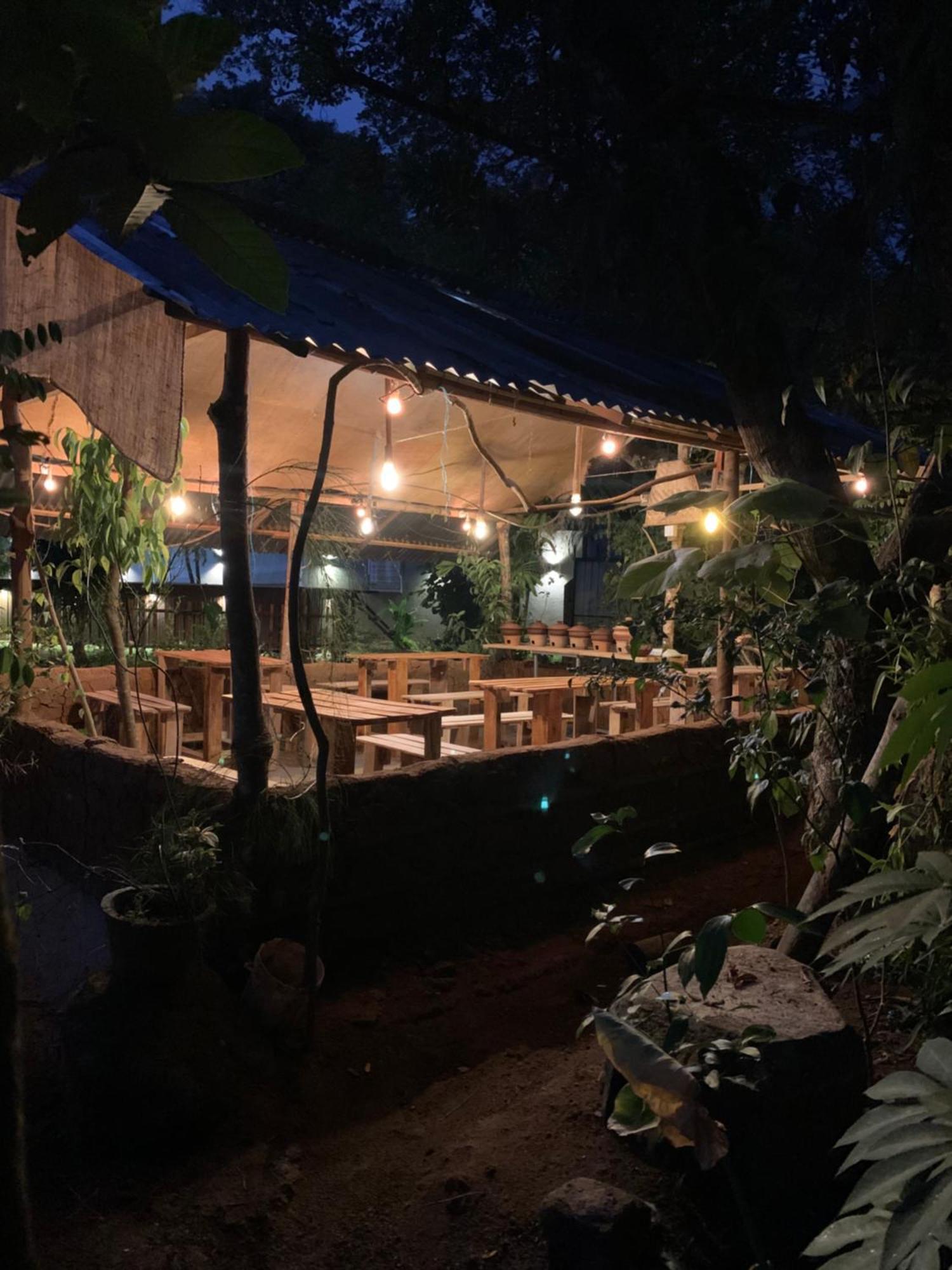 Green Leaves Garden - Pinnawala Exterior photo